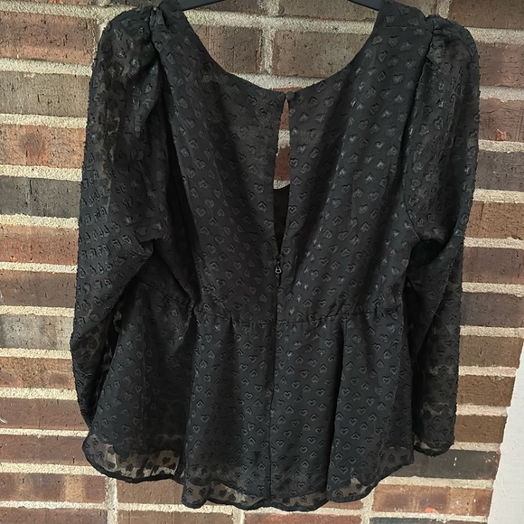 Women’s Torrid, Peplum Chiffon Chip Heart Blouse, Size 00 (M/L), Black,Valentine - Picture 4 of 7